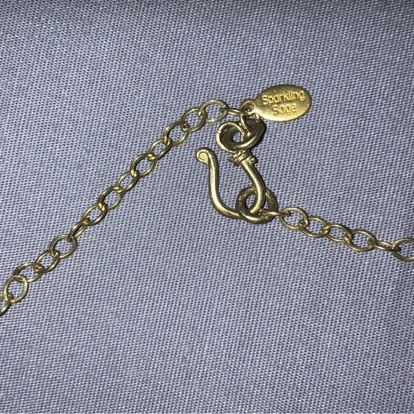 SPARKLING SAGE womans 18in gold tone necklace. - Picture 4 of 4